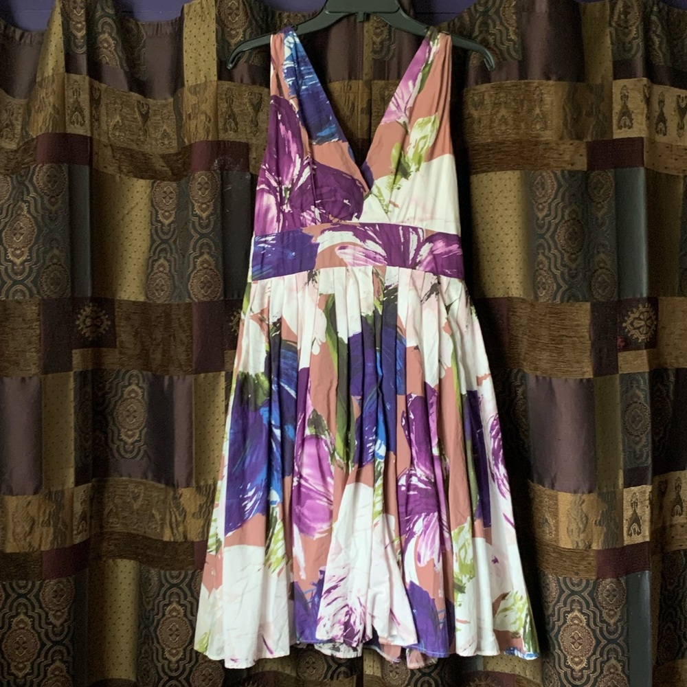 V-neck Flower Dress